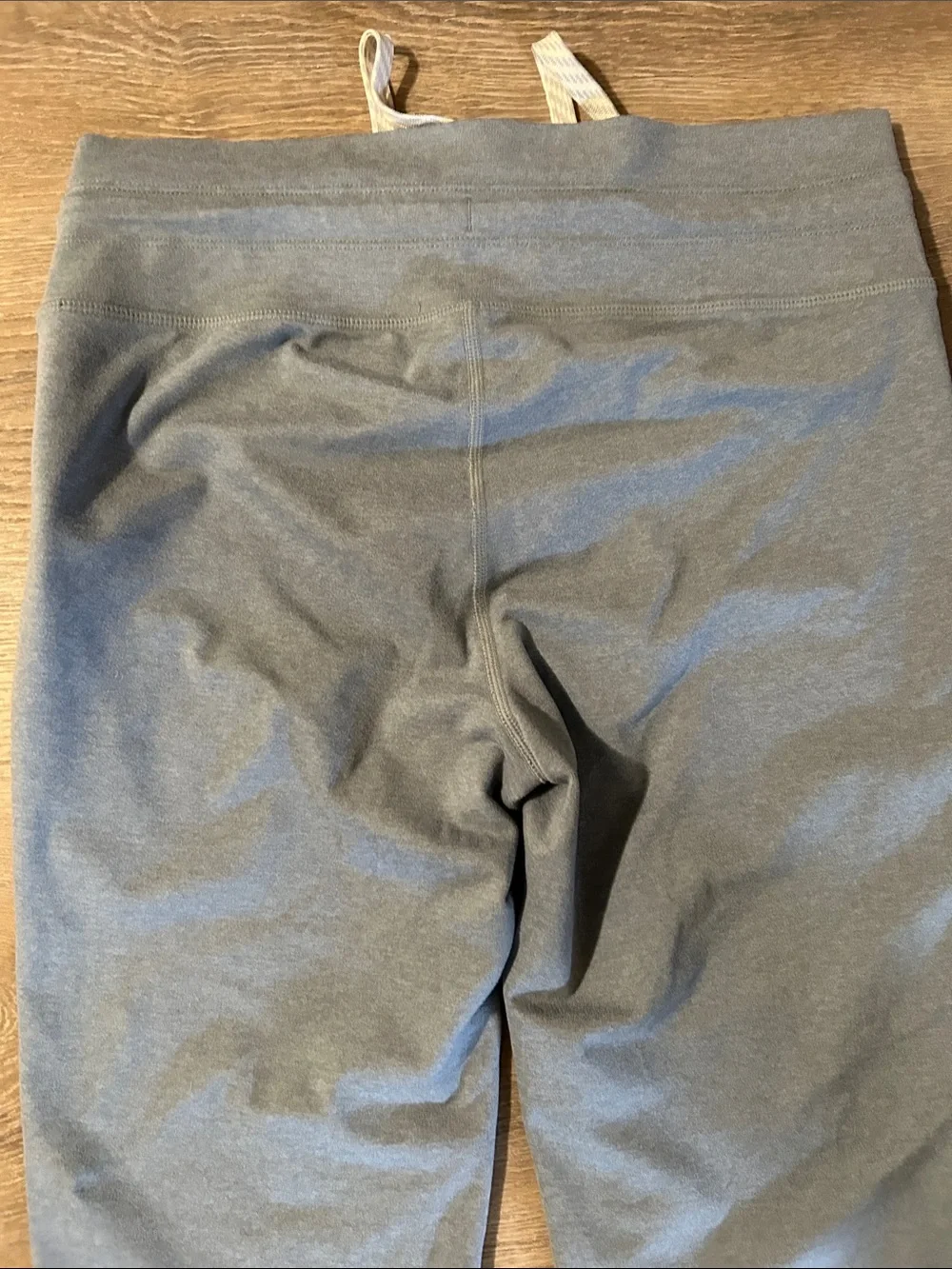 Vuori Heather Blue Gray soft Drawstring yoga pants .Comfortable for Active wear